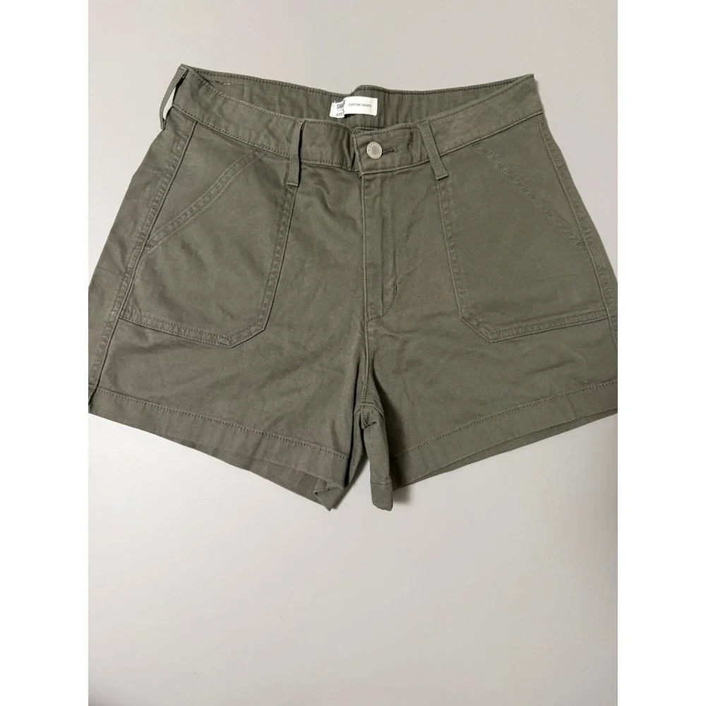 Signature Levi Strauss Womens Everyday Shorts Olive Green Twill Size 8 W29